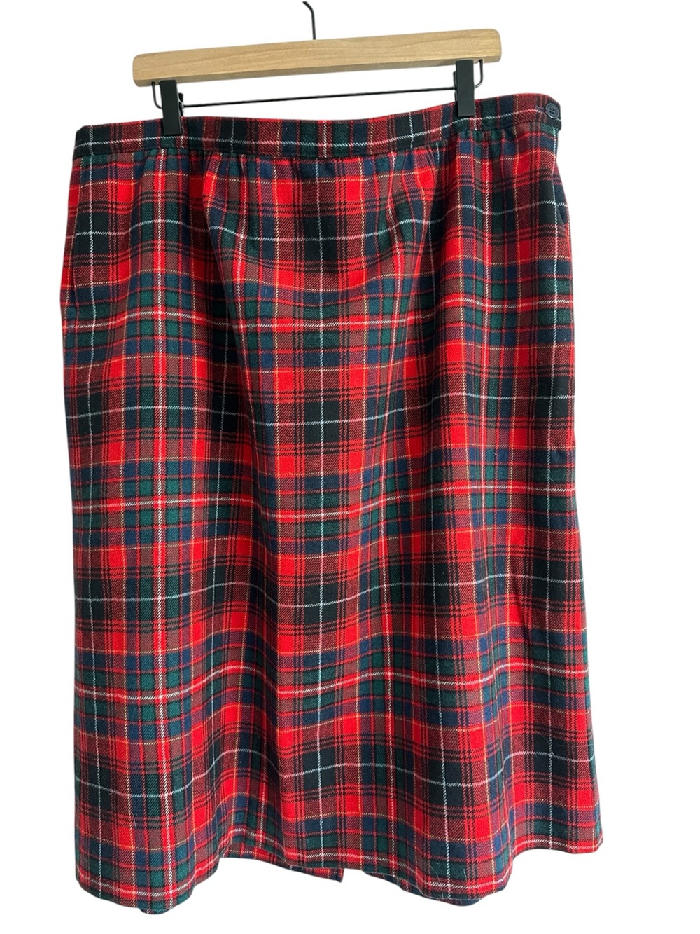 VTG Pendleton Skirt Red Green Macinnes Tartan Plaid Midi 100% Wool made in USA